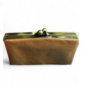 Kimchi Blue KissLock Wallet.